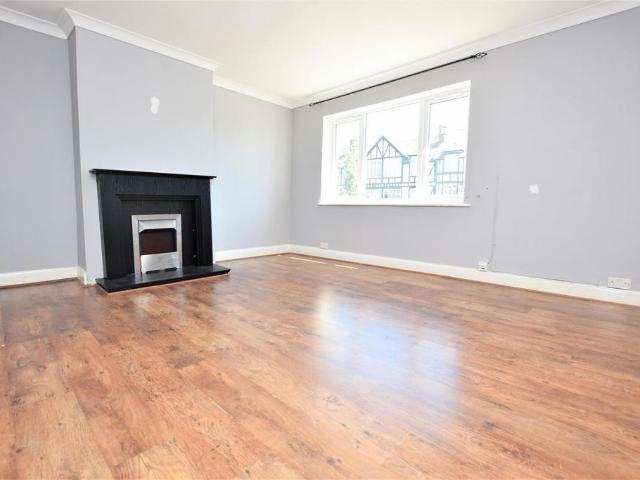 Apartment for rent in London Borough of Barking and Dagenham, Greater London