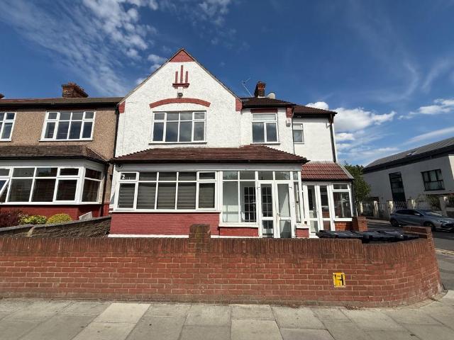 House for rent in South Woodford, Greater London