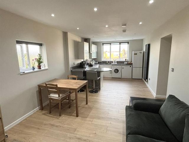 Apartment for rent in Woodford Green, Greater London