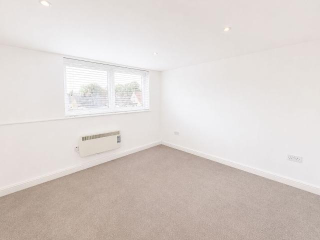 Apartment for rent in Addlestone, Runnymede
