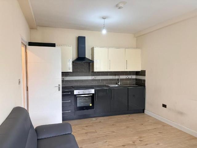 Apartment for rent in Sudbury, Greater London