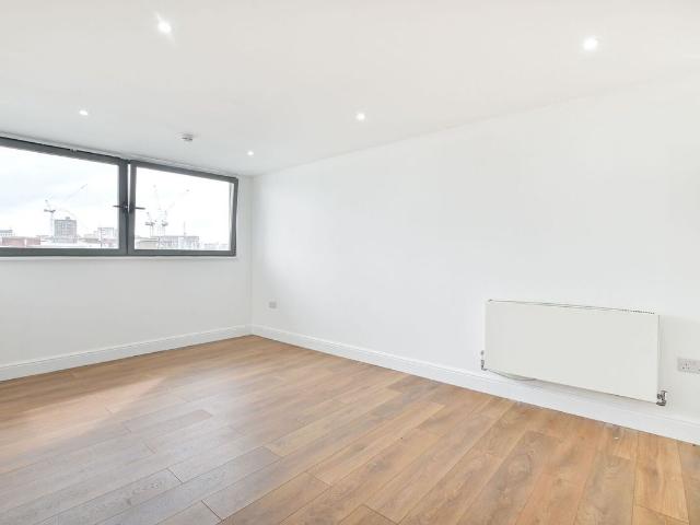 Apartment for rent in Sudbury, Greater London