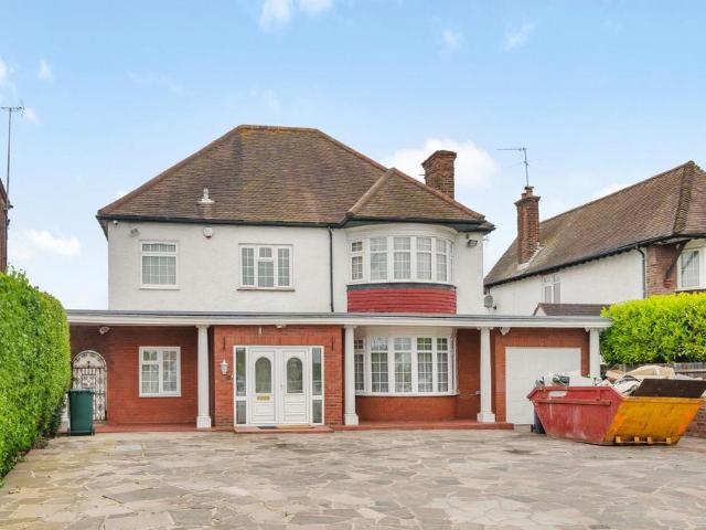 House for rent in Whetstone, Greater London