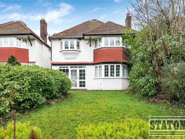 House for rent in Whetstone, Oakleigh Park