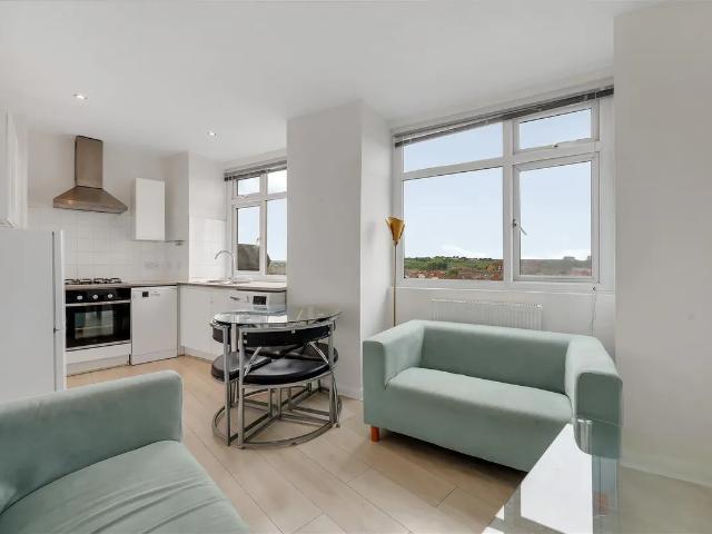 Apartment for rent in Dollis Hill, Greater London