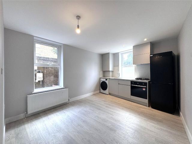 Apartment for rent in Willesden Green, Greater London