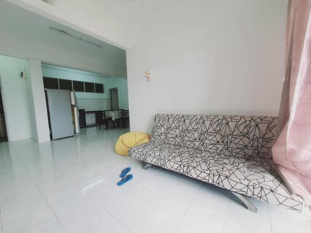 Apartment for sale in Malaka