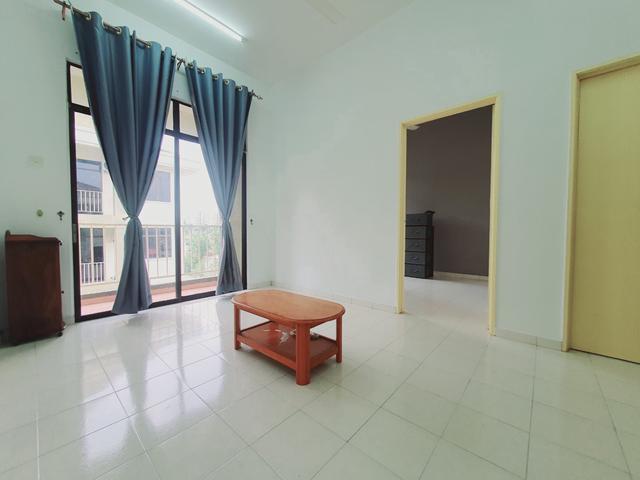 Apartment for sale in Malaka