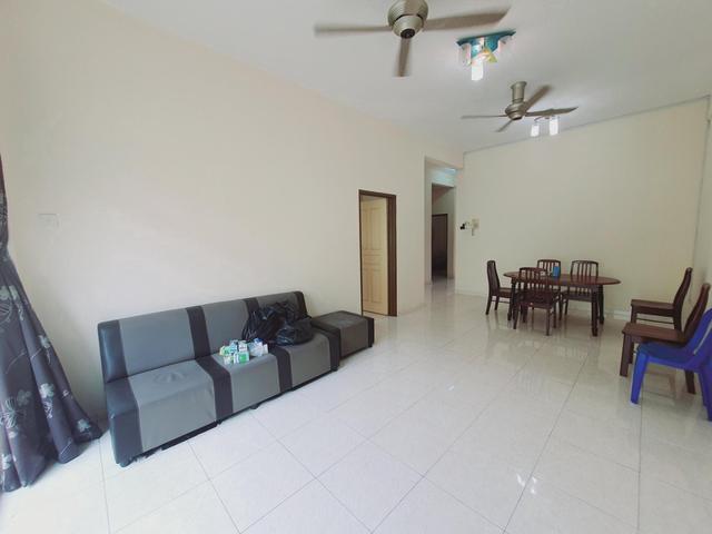 Property for sale in Malaka