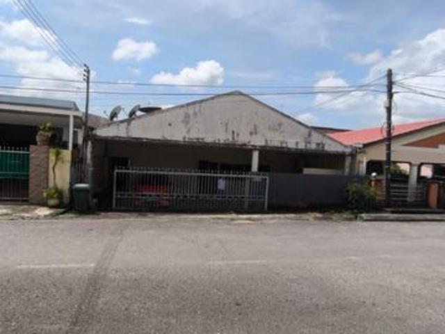 Residential House for sale in Kuching, Sarawak