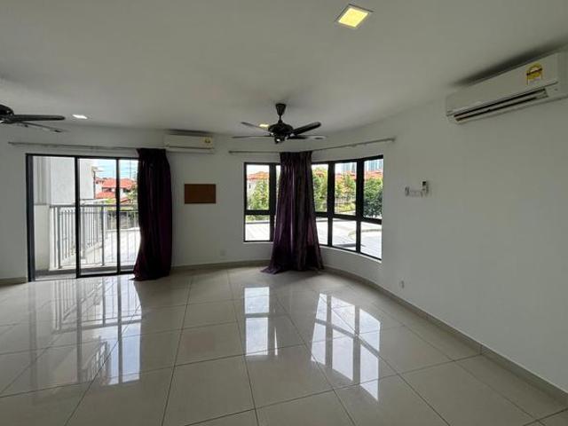 Serviced Residence for sale in Petaling, Damansara Damai