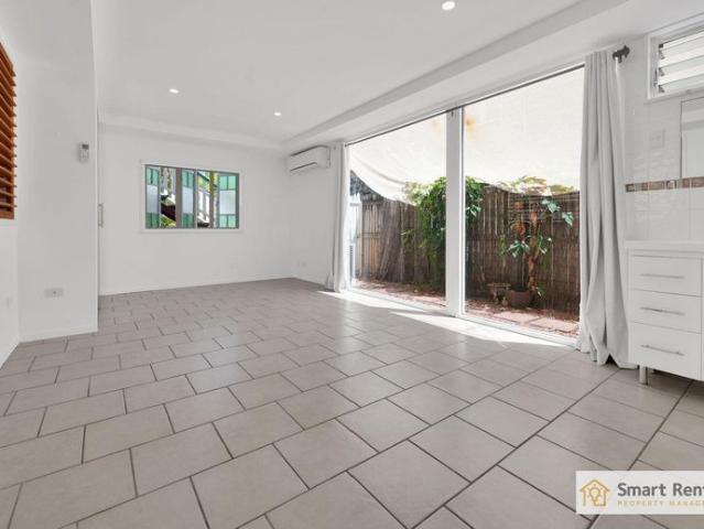 Granny Flat for rent in Townsville, Queensland