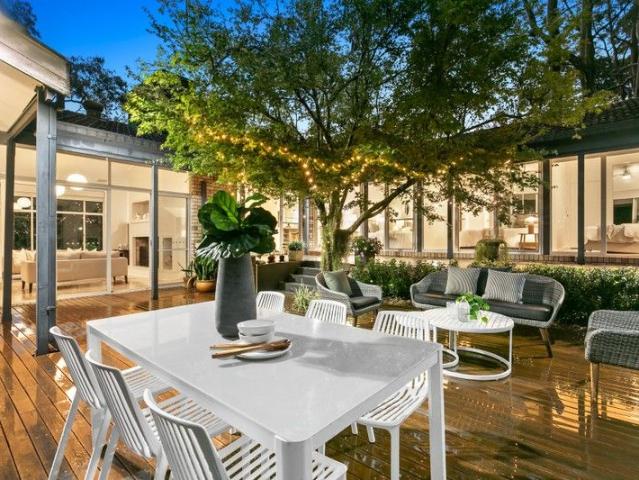 House for sale in Beecroft