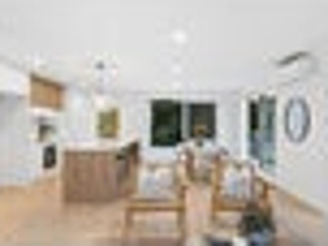 House for sale in Awhitu