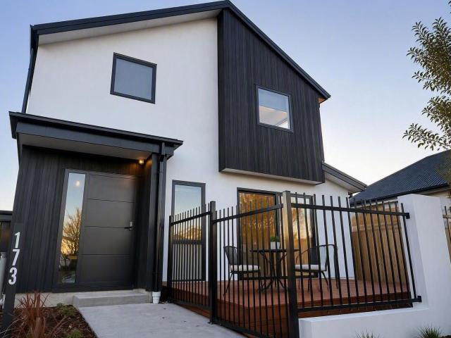 House for rent in Edgeware, Canterbury