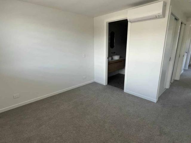 Townhouse for rent in Jacks Point, Otago