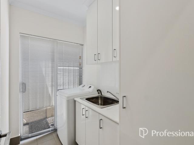 Villa for sale in Stirling, Western Australia