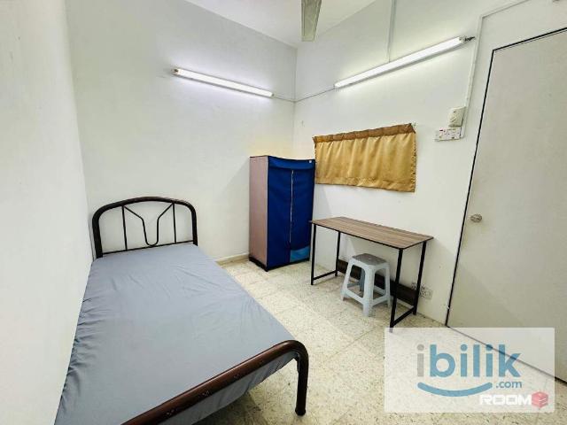 Room for rent in Petaling, Damansara Damai