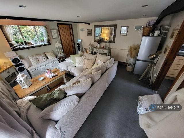 Apartment for rent in Bedford