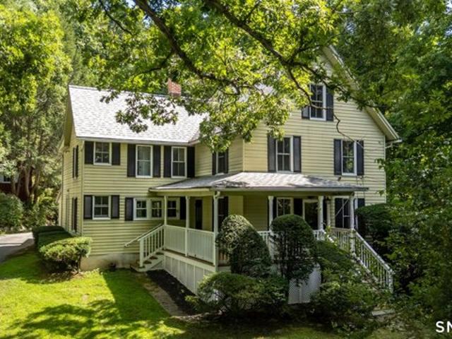 House for sale in Canton, Connecticut