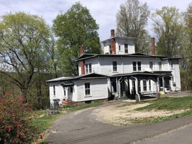 House for sale in Collinsville Historic District, Canton