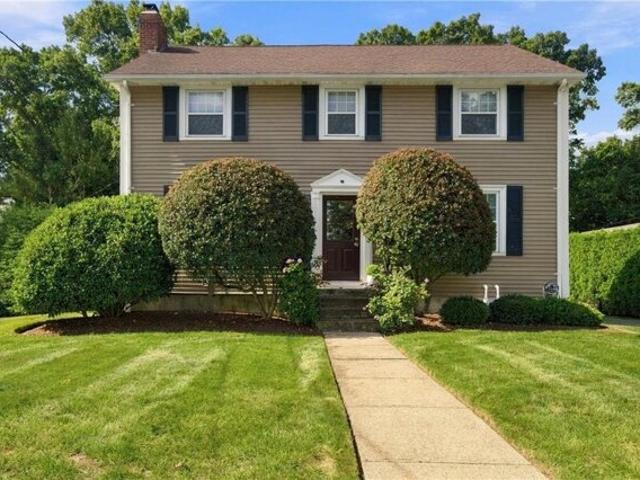 House for sale in Valley Falls, Cumberland