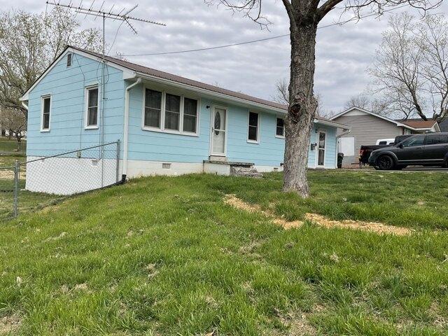 House for sale in Dickson