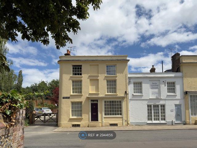 Studio for rent in Highfield, Pouchen End