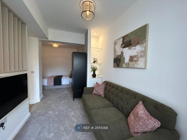 Studio for rent in Rushden