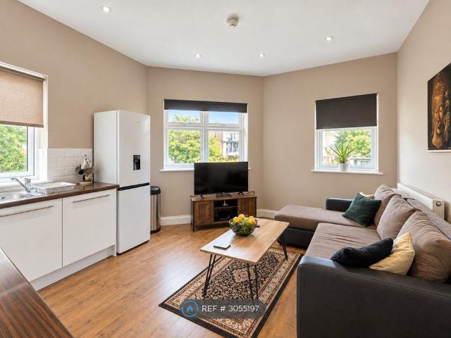 Apartment for rent in Regent Quay, Oad Street
