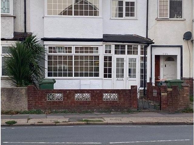 House for rent in London Borough of Newham, Greater London