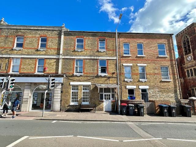 Apartment for rent in Upton, Acol