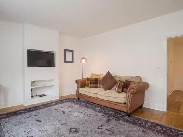 Apartment for rent in Sunninghill and Ascot, Sunninghill