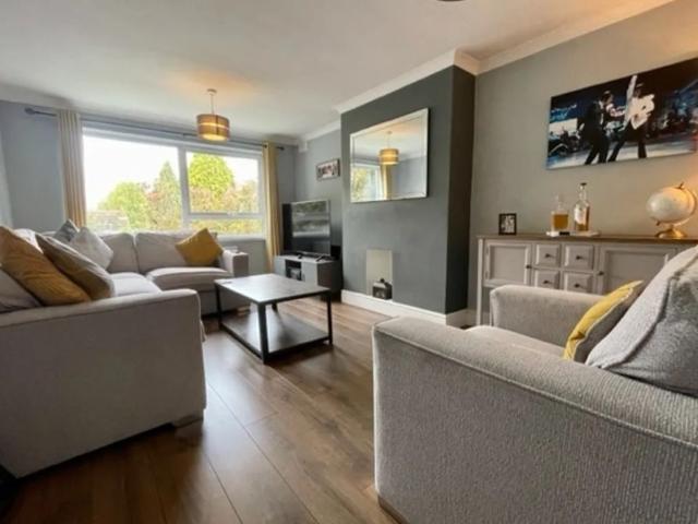 Apartment for rent in Solihull Lodge, West Midlands