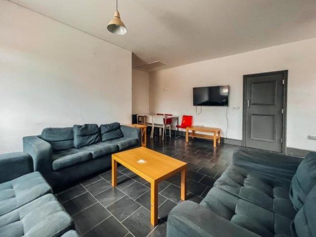 House for rent in Elmfield, Leicestershire