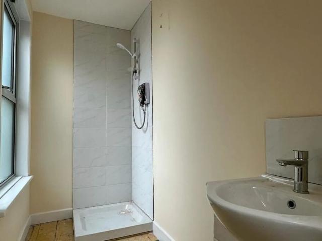 House for rent in Navestock Side, Essex