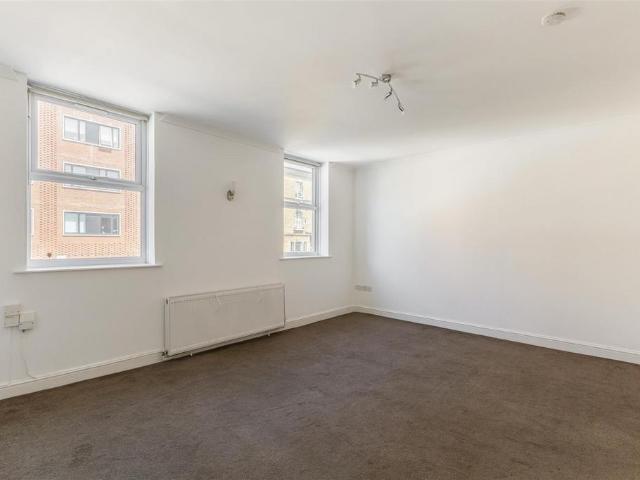 Apartment for rent in London Borough of Ealing, Greater London