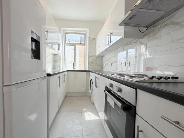 Apartment for rent in London Borough of Ealing, Greater London