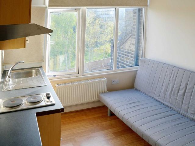 Studio for rent in London Borough of Ealing, Greater London