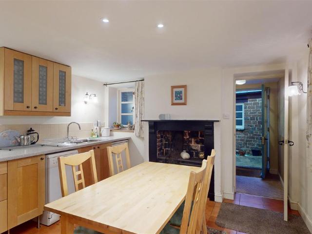 House for rent in Evershot, Oxfordshire