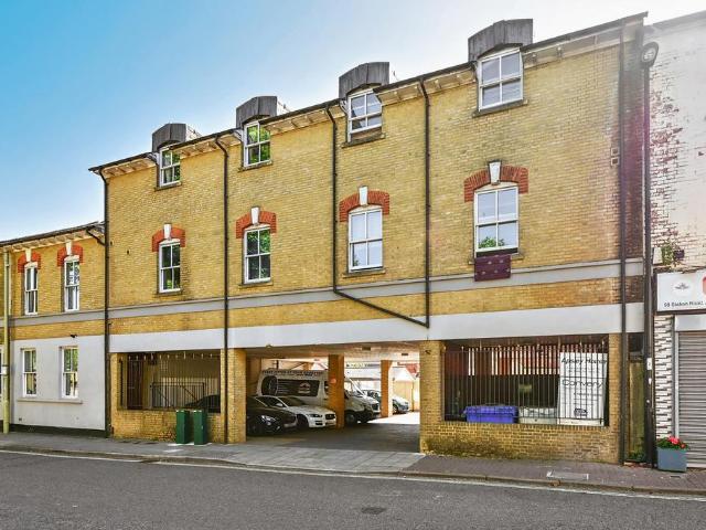Apartment for rent in Aldershot, Hampshire