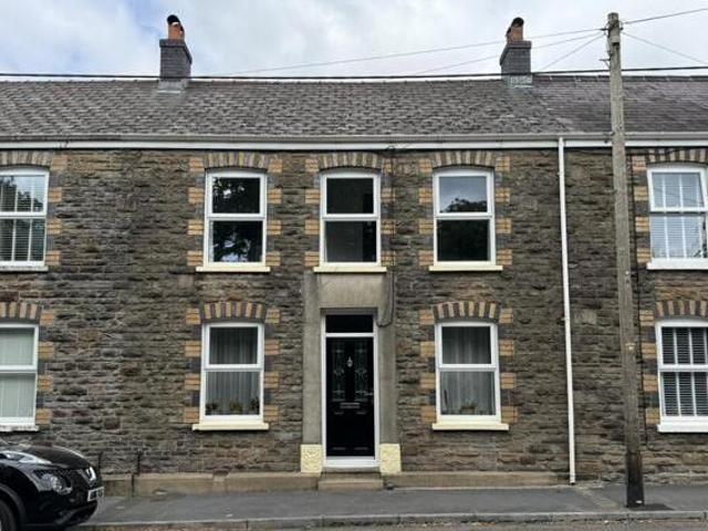 House for sale in Ammanford, Wales