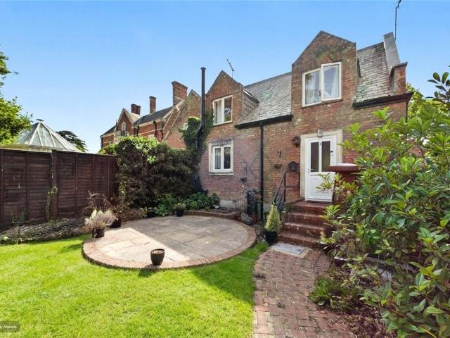 House for rent in Weedon, Buckinghamshire