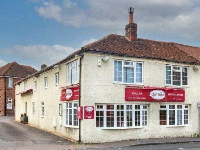 House for sale in Heol-las, Surrey