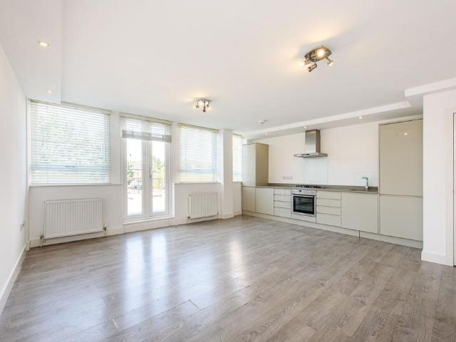 House for rent in High Barnet, Greater London