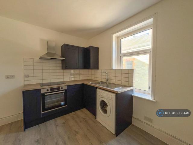 Apartment for rent in Cwm Talwg, Barry