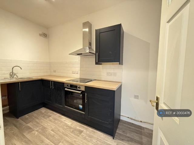 Apartment for rent in Cwm Talwg, Barry