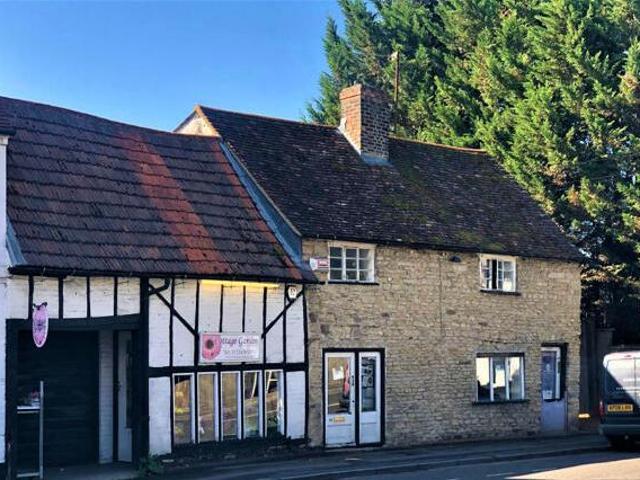 House for sale in Bedford