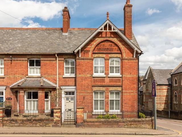House for rent in Ashlyns Estate, Pouchen End