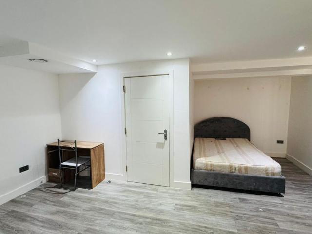 Apartment for rent in Navestock Side, Essex